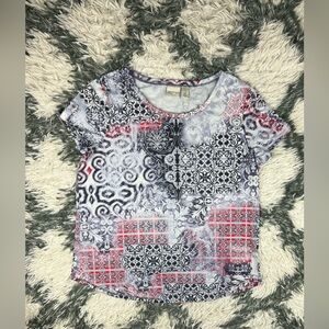 Chico's Zenergy Women's Multi-Color Short Sleeve Blouse Size 1